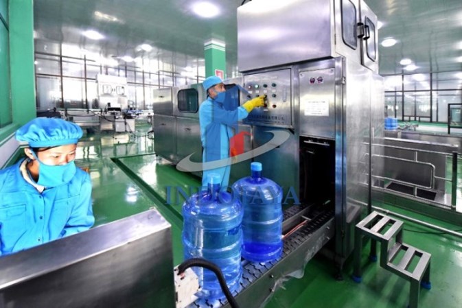 kontraktor epoxy lantai pabrik air minum