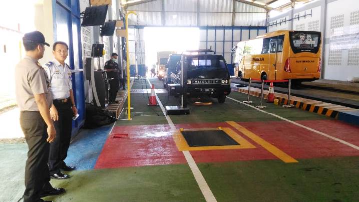 Jasa cat Epoxy Lantai Tempat Uji KIR
